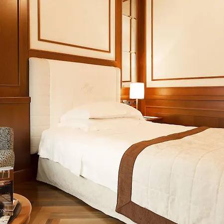 Manzoni Hotel 4*