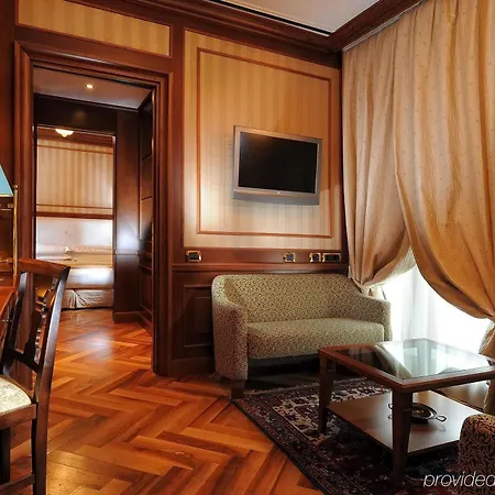 Manzoni Hotel 4*